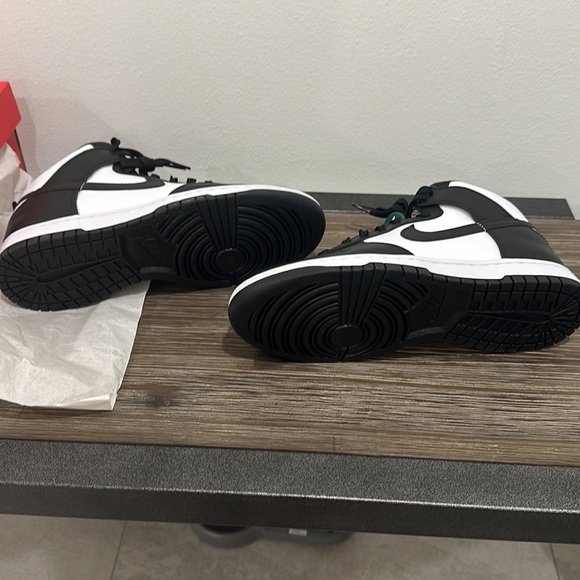 Nike Dunk High Retro Size: Men’s 9.5 Color: White and Black